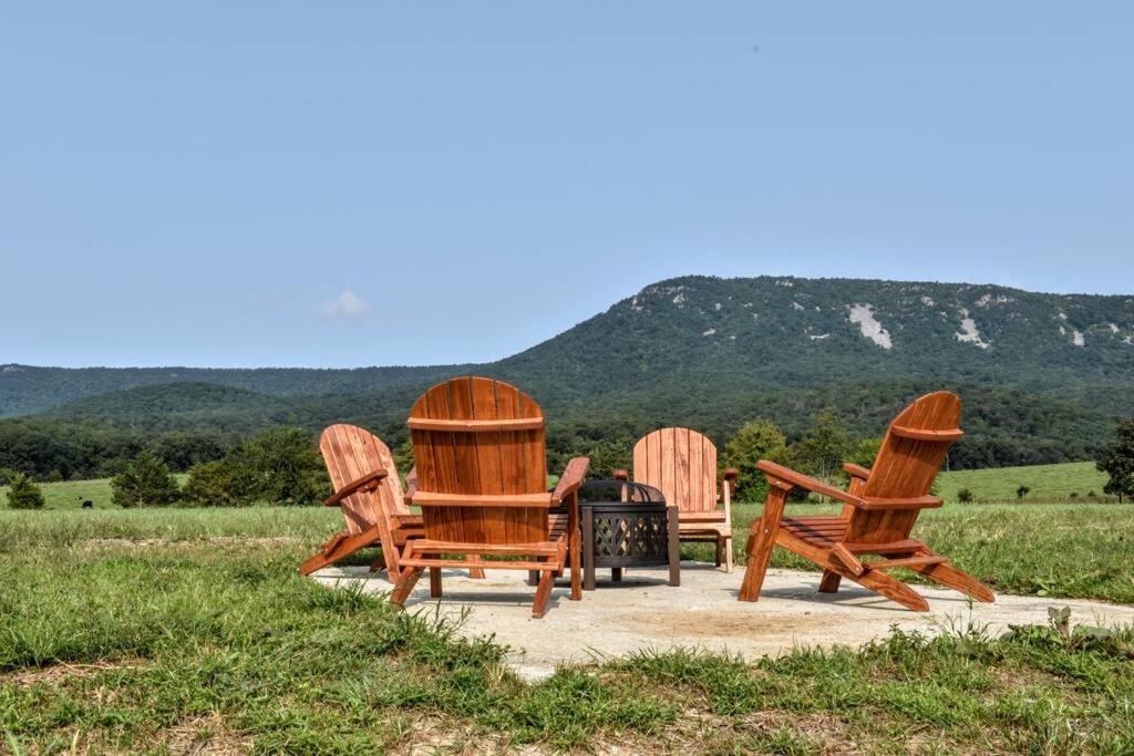 הוילה Holly Tree Retreat Located In Beautiful Luray, Va. מראה חיצוני תמונה